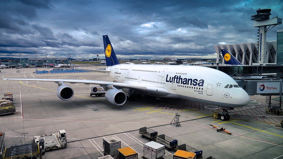 Lufthansa ukončuje provoz aerolinek Germanwings a omezuje dálkové ...
